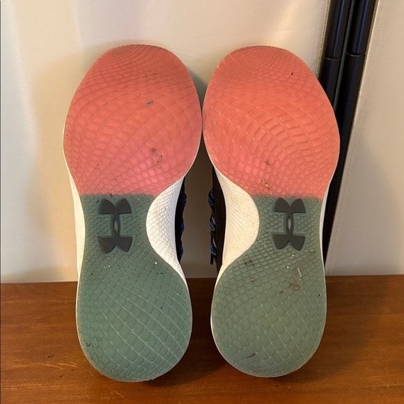 Under Armour Black Sneakers with Pink Highlights - Picture 5 of 5